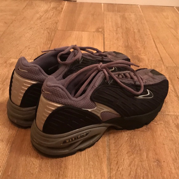 Nike Other - Nike Air Max size 9.